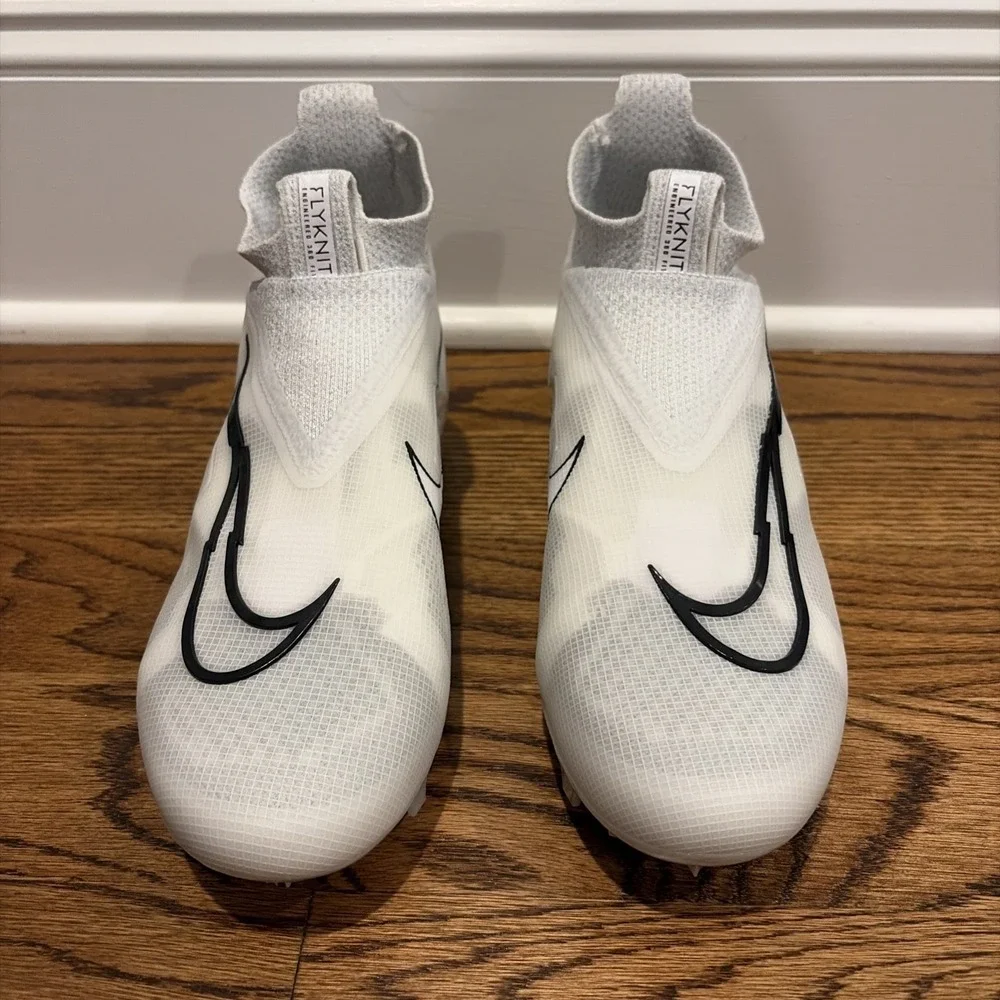 Nike Alpha Menace Elite 3 Platinum Football Cleats Men's Size 8.5 CT6648-109